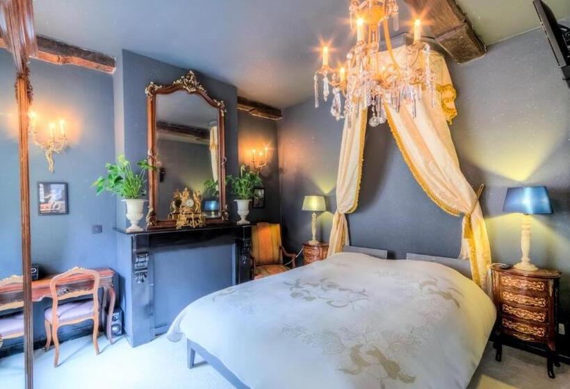 חדר סופריור עם מיטת קינג, Mons Dragon House