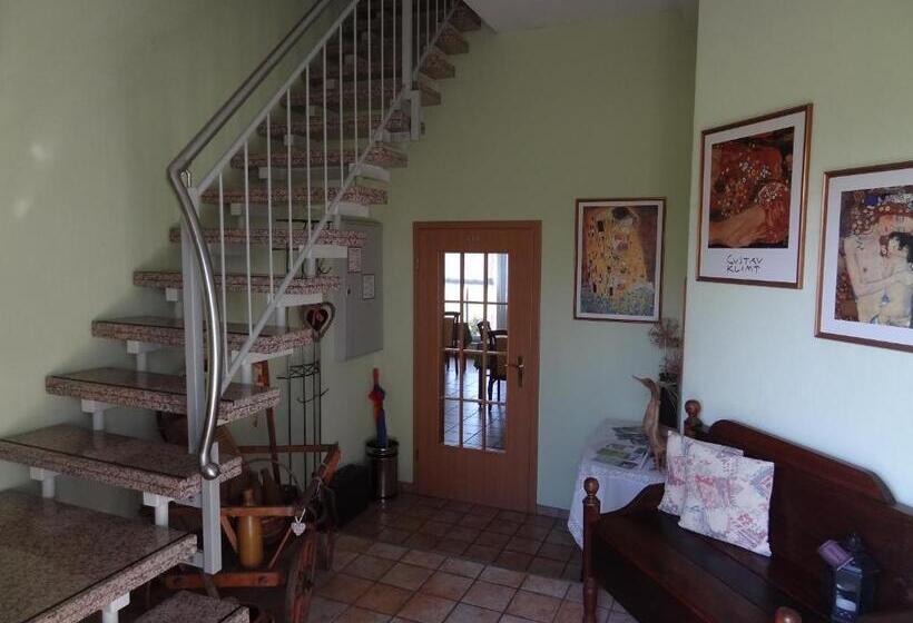 غرفة قياسية, Pension Bier