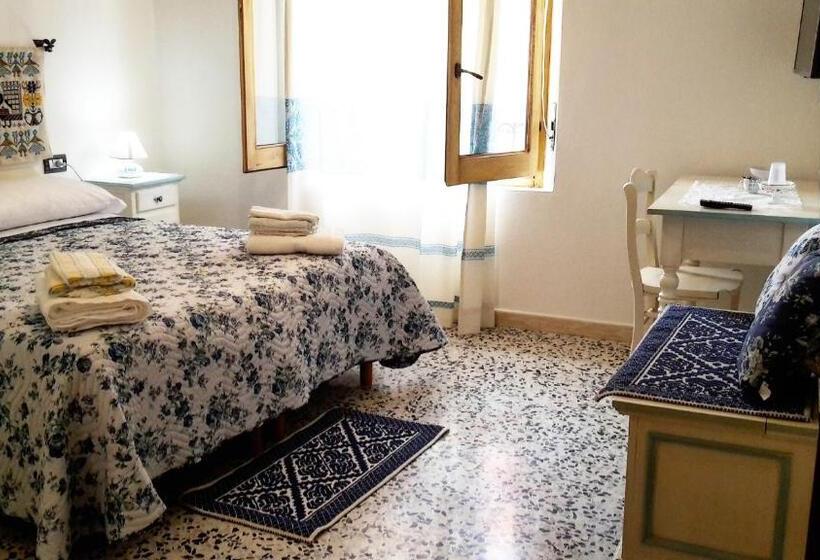 חדר סטנדרט לשלושה, B&b Aria Ona