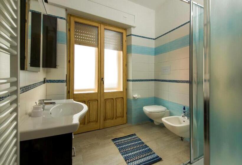 חדר סטנדרט לשלושה, B&b Aria Ona