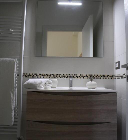 Номер Стандарт Трехместный, B&b Cafe  Fausu