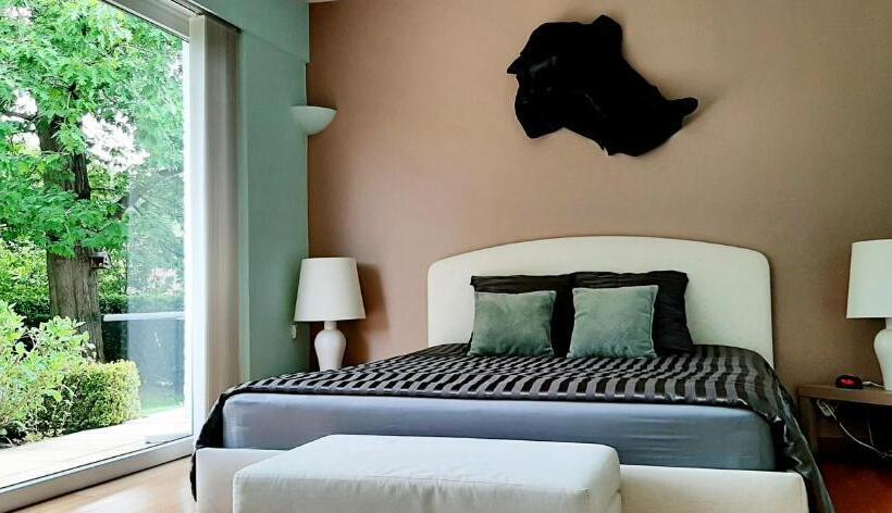 סוויטה נוף לגינה, B&b Prince D’orange Waterloo