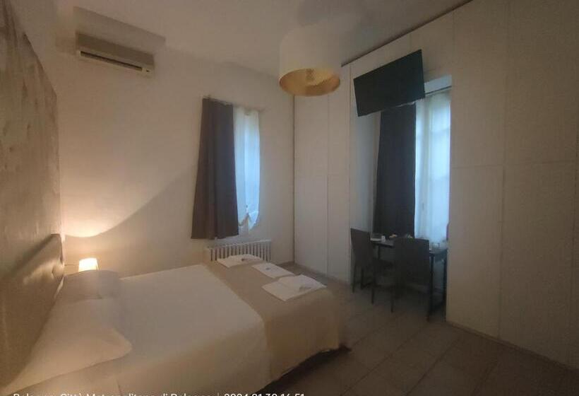 غرفة قياسية حمام مشترك, B&b Villa Rivabella