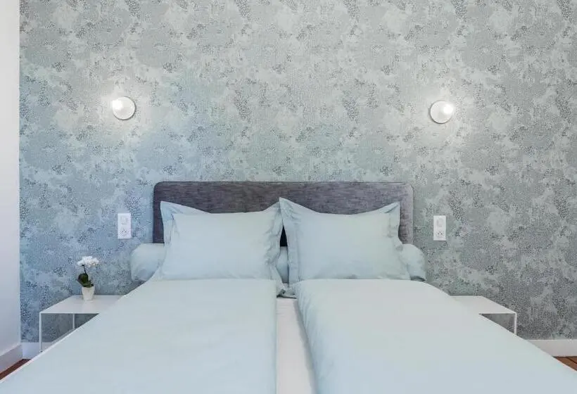スタンダード４人部屋, Chambre D Hôtes Du Côté Des Remparts