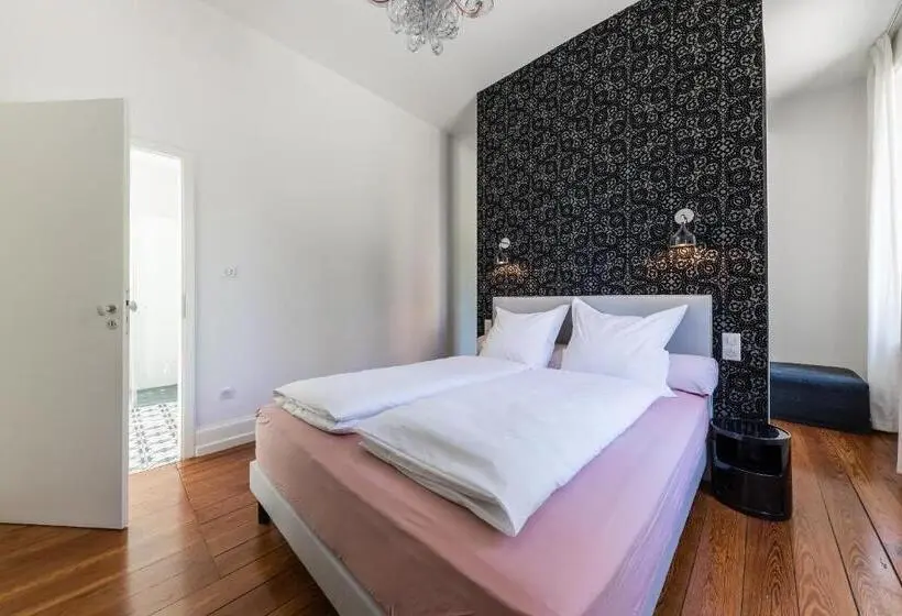 コンフォートトリプルルーム, Chambre D Hôtes Du Côté Des Remparts