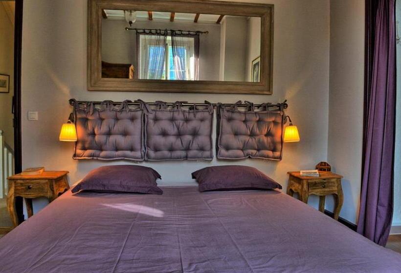 غرفة قياسية مزوَّدة بشُرفة, La Ribambelle