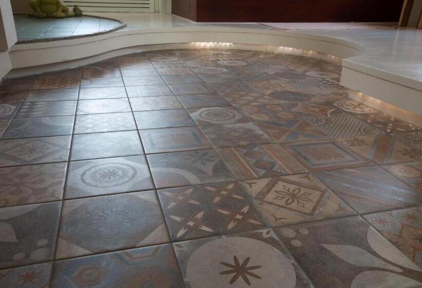 Люкс Deluxe Кровать Кинг, El Puerto Bed And Breakfast