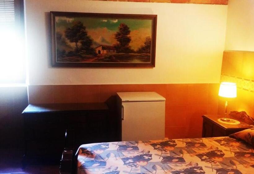 اتاق استاندارد با چشمانداز کوهستان, Mas Pericay