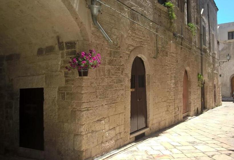 آپارتمان 2 خوابه, La Piccola Torre