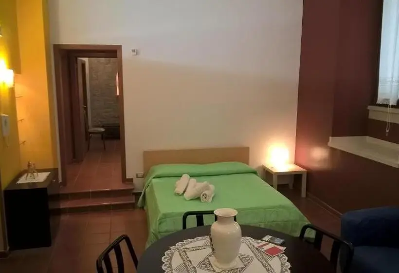 ２ベッドルームアパートメント, La Piccola Torre
