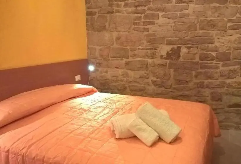 ドゥプレックスルーム, La Piccola Torre