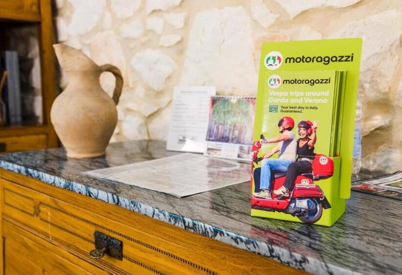 غرفة أساسية, Relais Des Roches