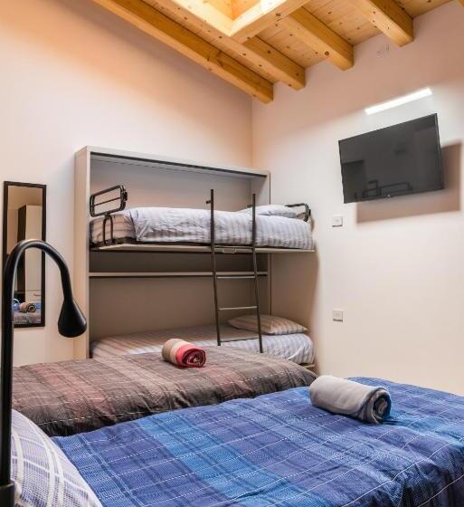 غرفة ديلوكس رباعية, Relais Des Roches