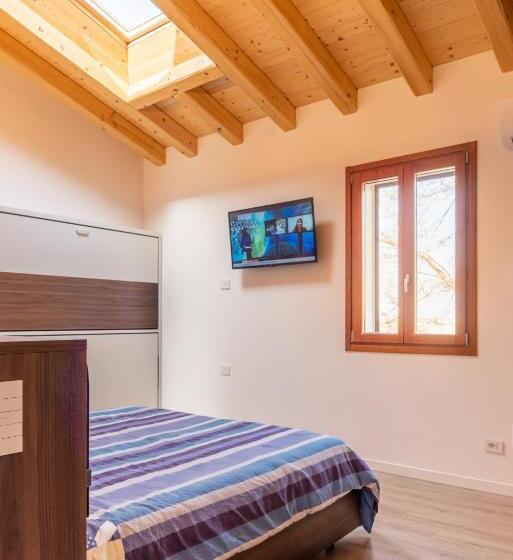 Четырехместный Номер Deluxe, Relais Des Roches