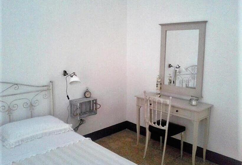 Дом 2 Спальни, A Casa Di Vivì