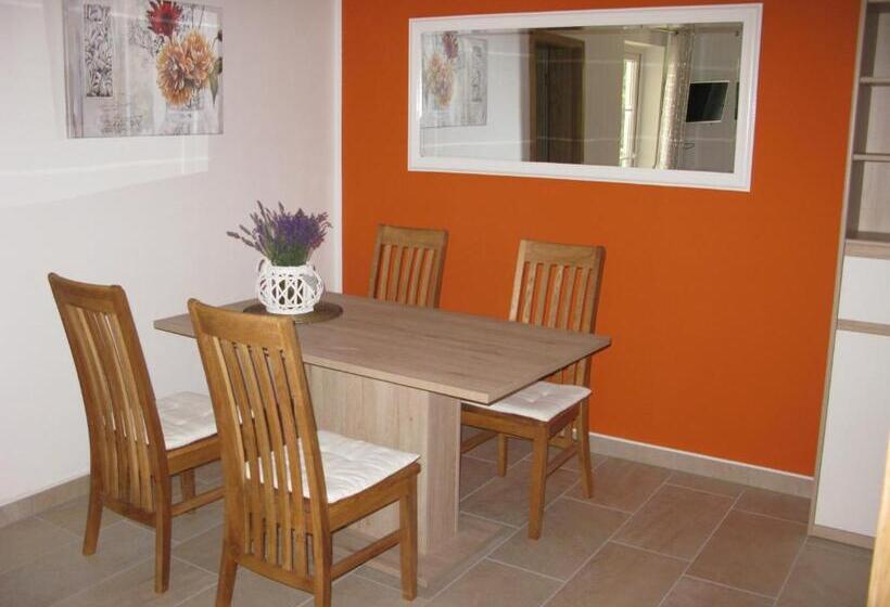 آپارتمان 2 خوابه, Apartments Reida