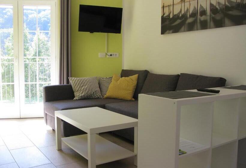 آپارتمان 1 خوابه با چشم‌انداز, Apartments Reida