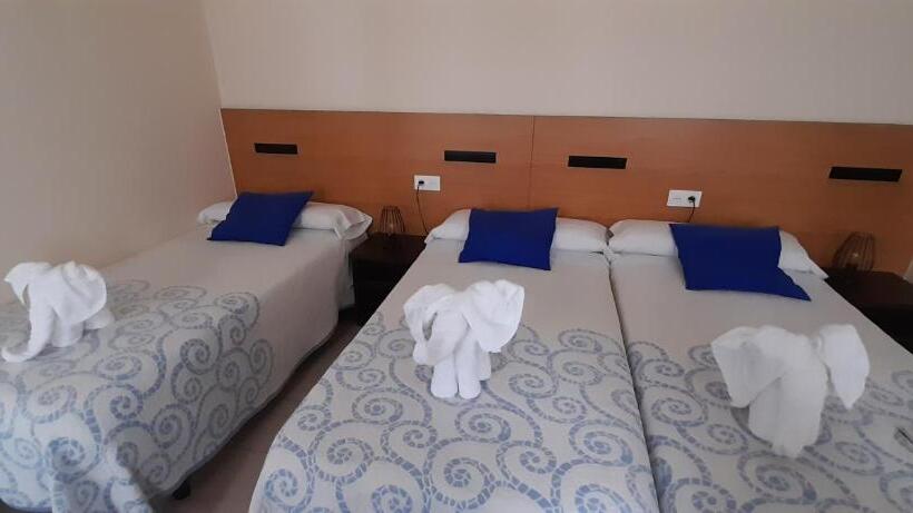 חדר קלאסי לארבעה, Pensión Mar