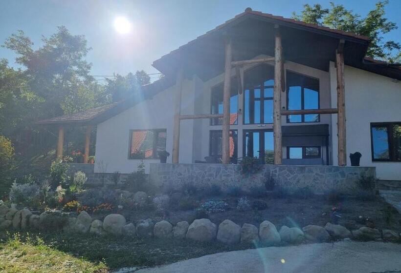 بانگلوی سوپریور, Pensiunea Agroturistica Diana