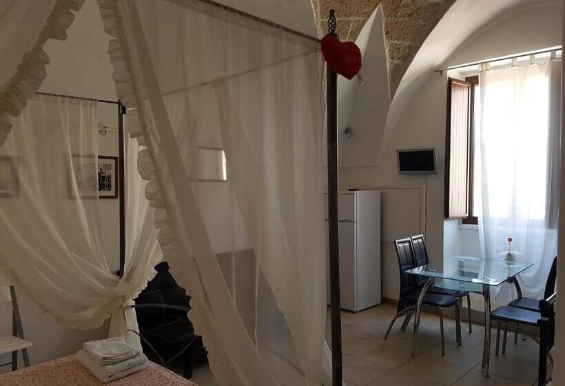 إستوديو ديلوكس, Calì Nitta Storic