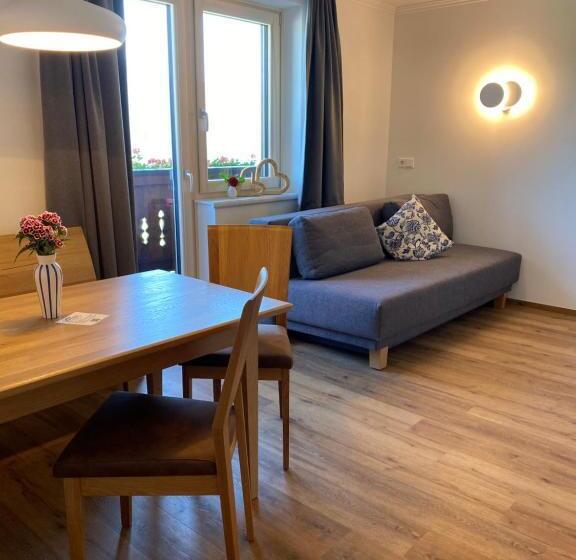 Apartamento 1 Dormitório com Vistas, Dachsteinblick