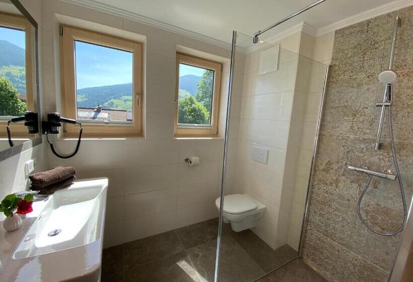 Apartamento 3 Dormitórios, Dachsteinblick