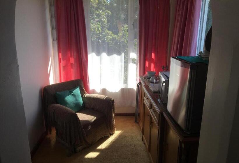 Номер Стандарт, Jackie S B&b