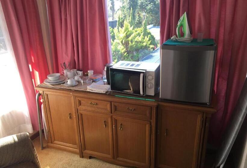 Номер Стандарт, Jackie S B&b