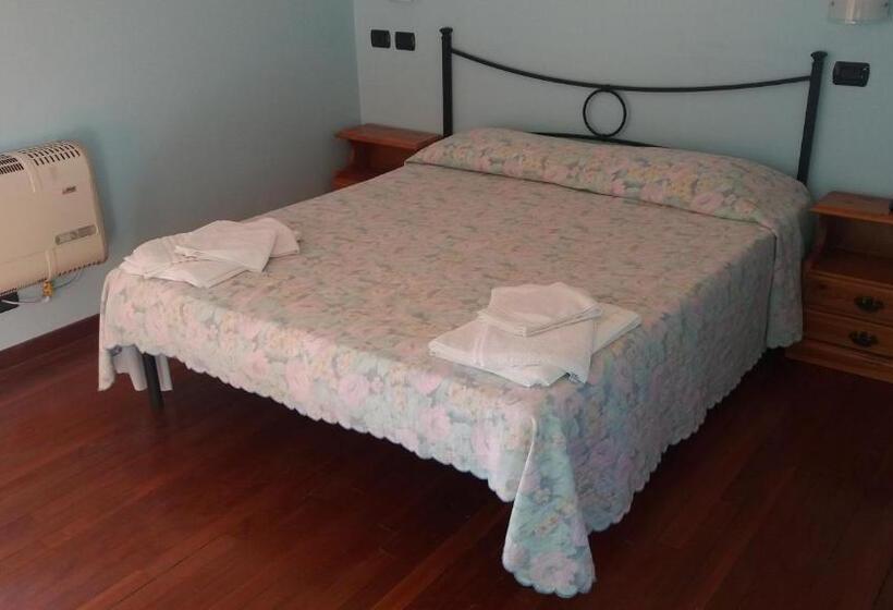 חדר סטנדרט, Leonessaffittacamere