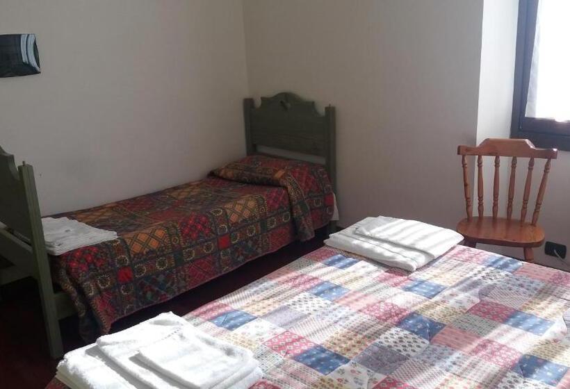 חדר סטנדרט לשלושה, Leonessaffittacamere