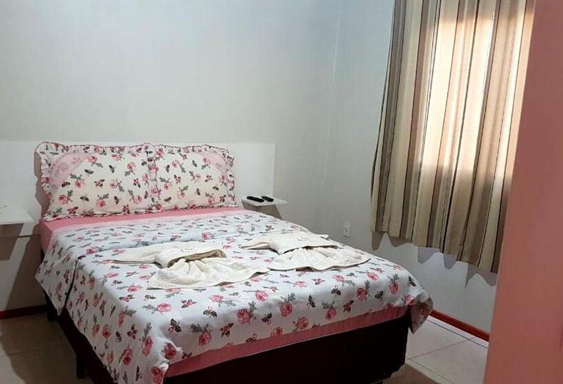 اتاق استاندارد با سرویس بهداشتی مشترک, Pousada Angela