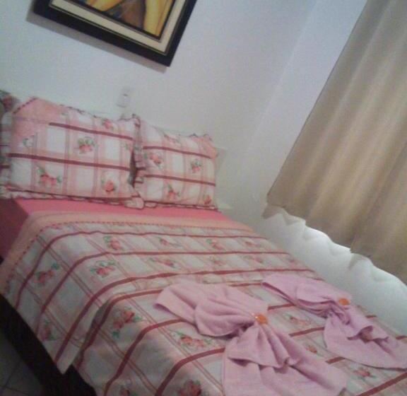 اتاق استاندارد با سرویس بهداشتی مشترک, Pousada Angela