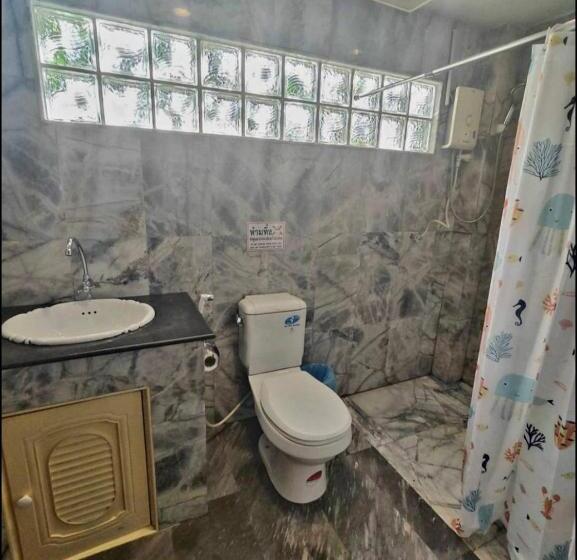 غرفة قياسية ثلاثية, Tientong Guesthouse