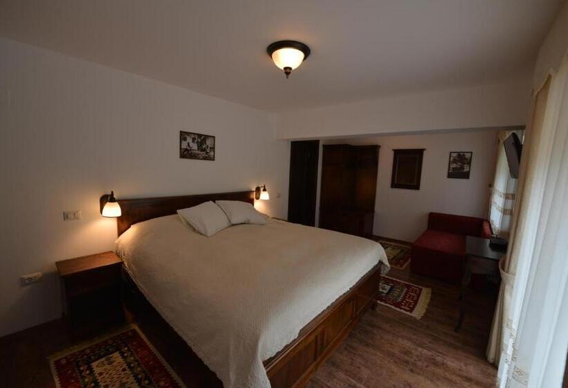 Familie Værelse, Pensiunea Drumul Plutasilor