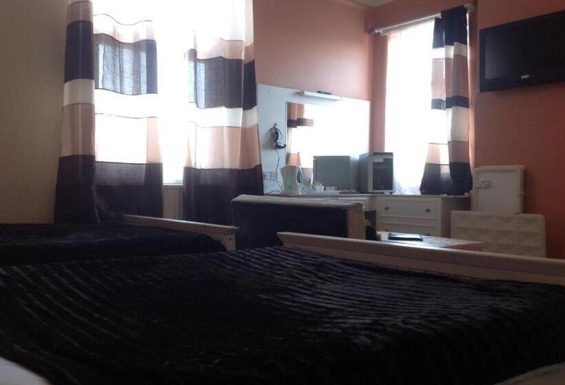 Номер Стандарт, Balmoral Lodge