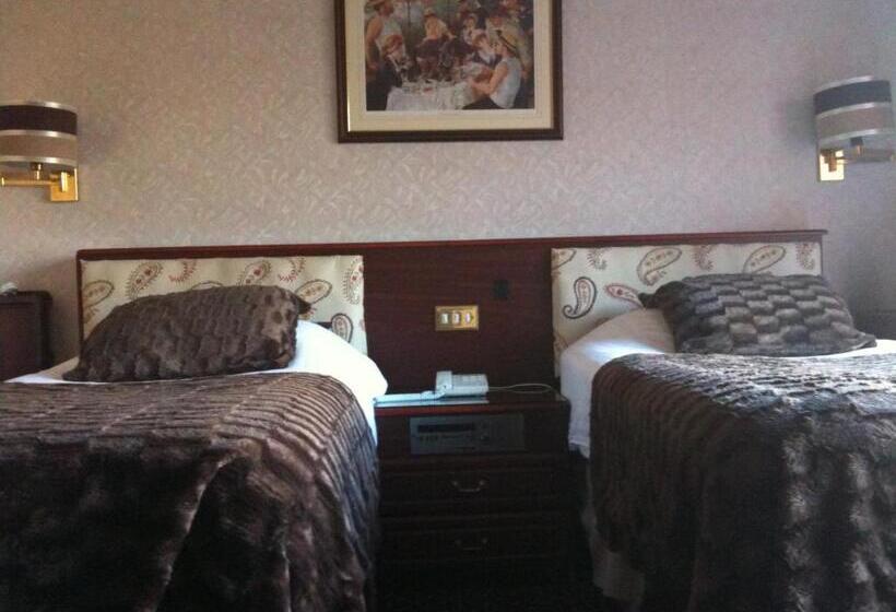 Номер Стандарт, Balmoral Lodge