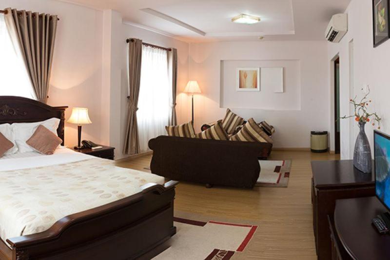 سوییت, Chau Pho