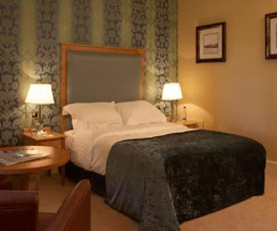 エクゼクティブルーム, Farington Lodge