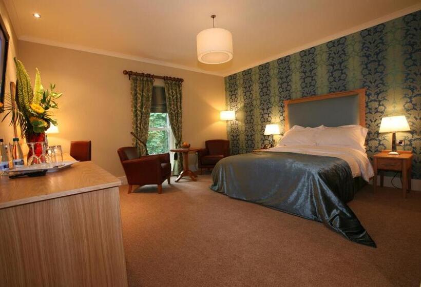 חדר אקזקיוטיב, Farington Lodge