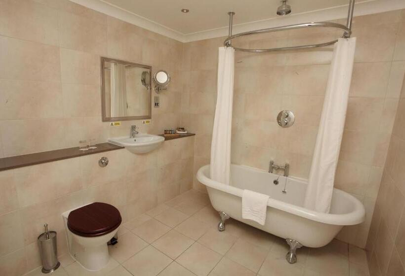 Люкс, Farington Lodge