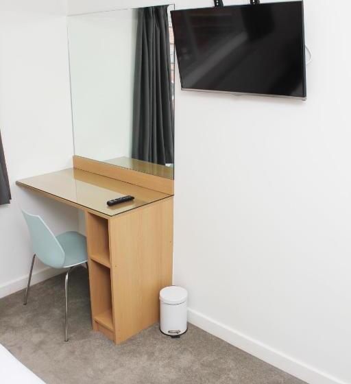 Номер Basic, Gidea Park