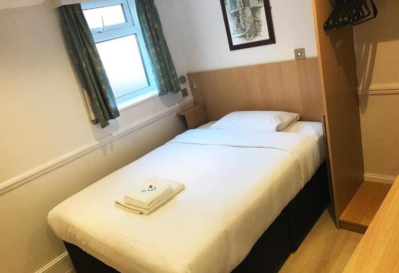 Номер Basic, Gidea Park