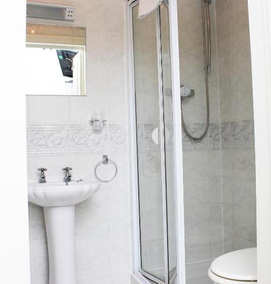 Номер Basic, Gidea Park