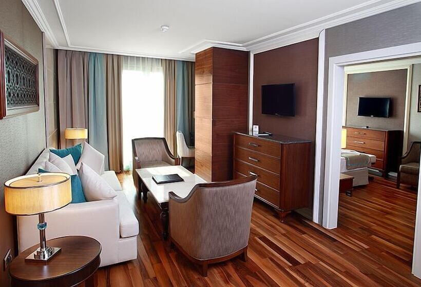 سوییت, Grand Durmaz