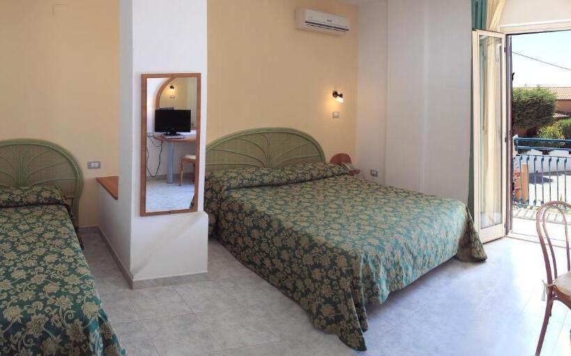 スタンダードトリプルルーム, Grotticelle