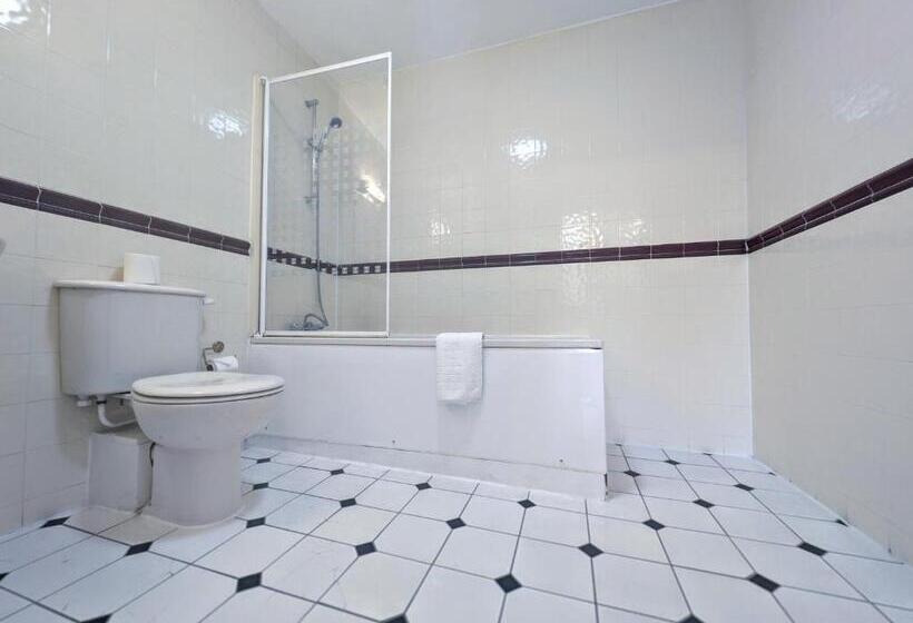 חדר סטנדרט, Hitchin Priory