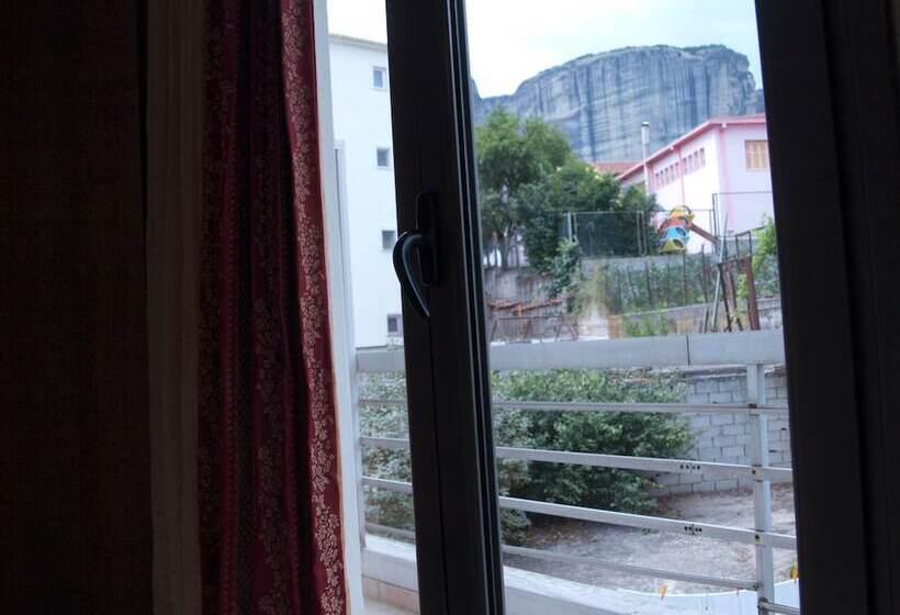 غرفة إقتصادية, King