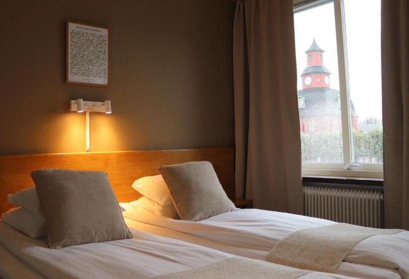 标准间, L Rådhuset