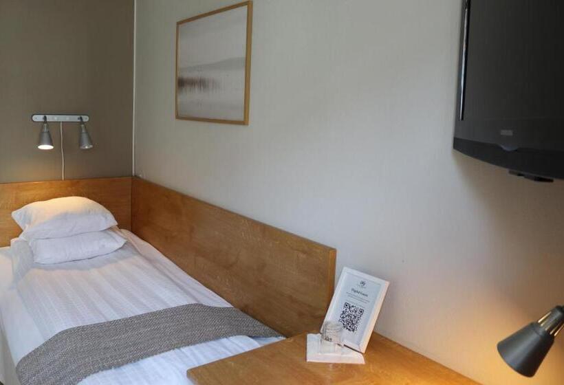 Quarto Economy Individual, L Rådhuset
