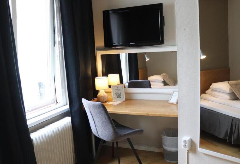 标准单人间, L Rådhuset